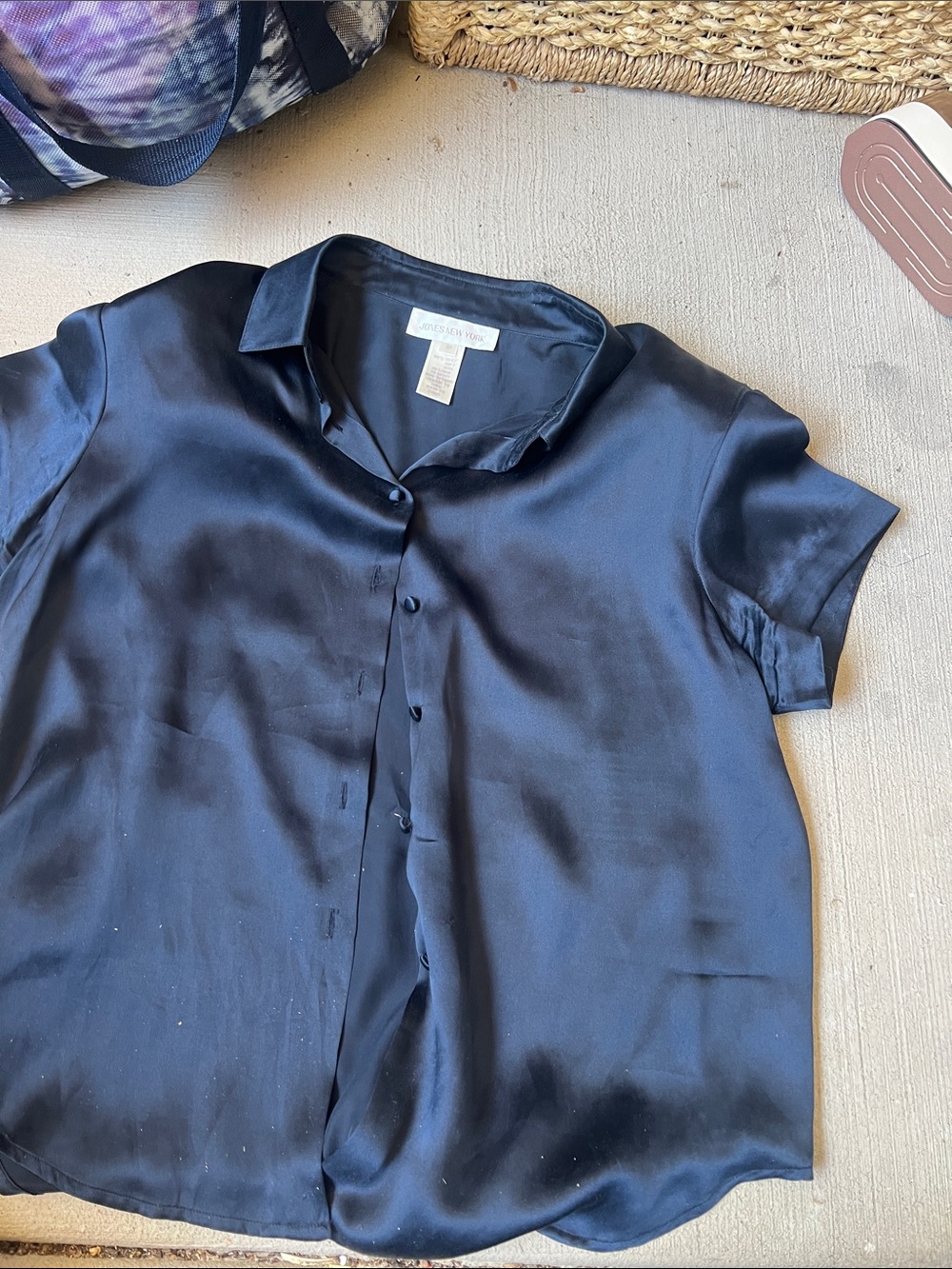 Jones New York Black Satin Short-Sleeve Button Front Shirt - Picture 3 of 3